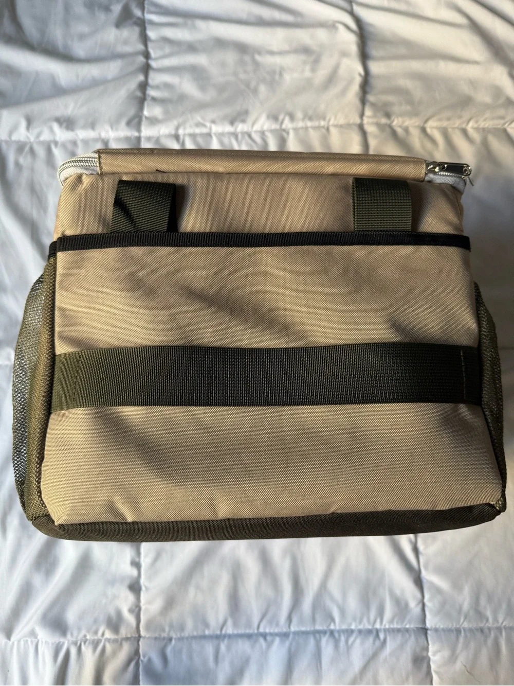 Insulated Men's Cooler Bag - Silver Interior, Black Trim